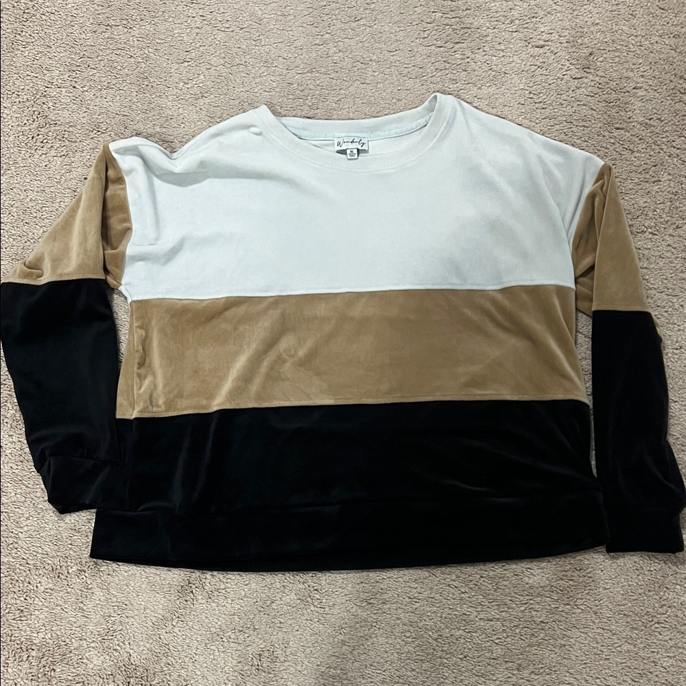 Wonderly Velour Long Sleeve Sweatshirt
